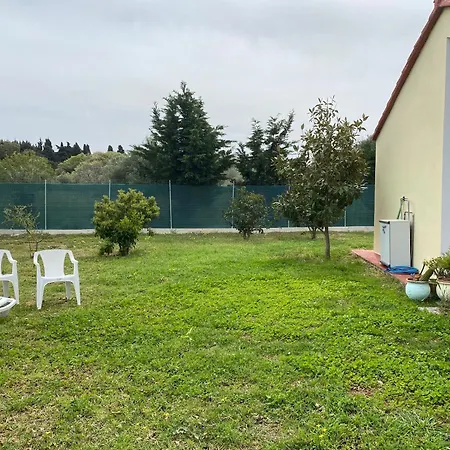 Rianna House * Θεολόγος